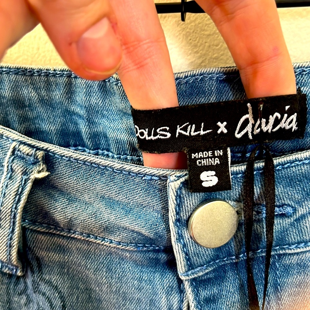 ✨🆕BNWT!SOLD OUT!Dolls Kill X Daria Wide Legged Jeans! Sz Small!NEVER WORN!RARE✨ - Picture 4 of 16
